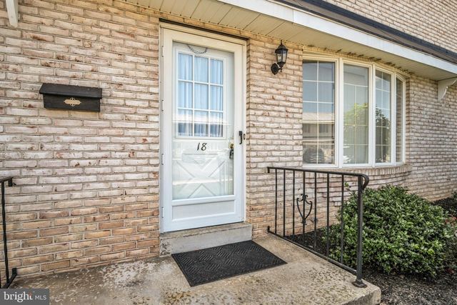 18 CARTER PL, Carlisle, PA 17013