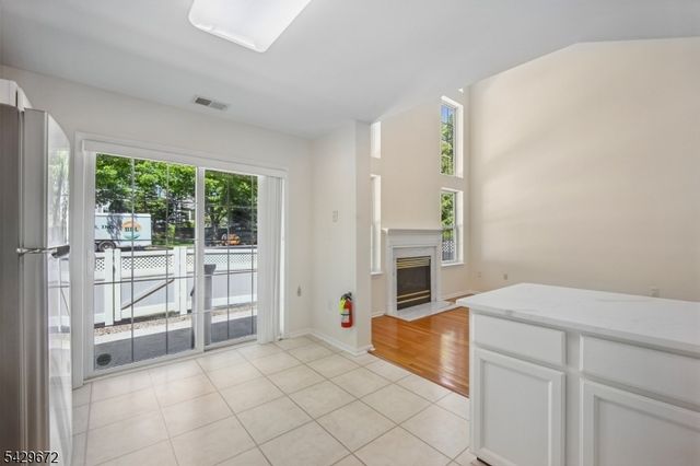 72 Dorchester Dr, Bernards Twp., NJ 07920