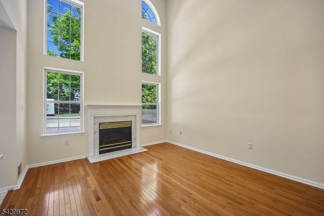 72 Dorchester Dr, Bernards Twp., NJ 07920