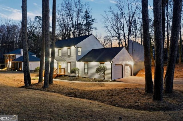 2348 Marneil Drive NE, Marietta, GA 30062