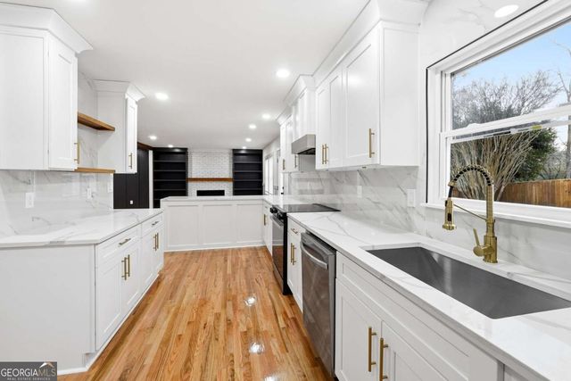 2348 Marneil Drive NE, Marietta, GA 30062