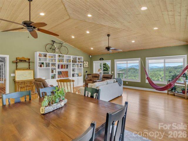 830 Trials Gap Drive 30, Waynesville, NC 28786