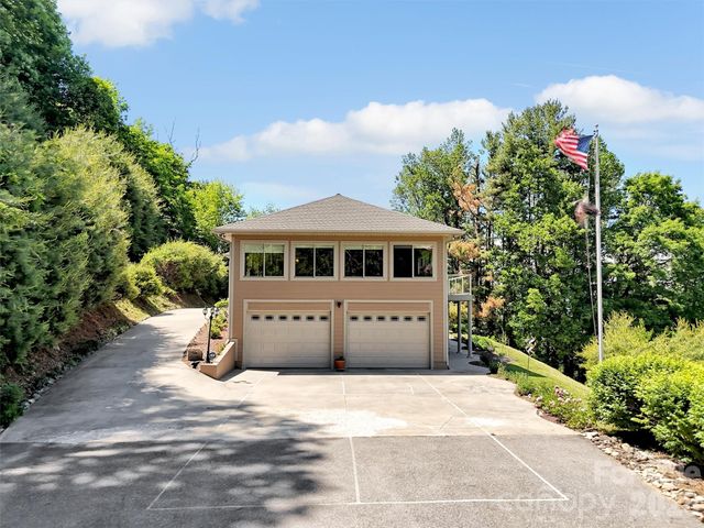 830 Trials Gap Drive 30, Waynesville, NC 28786