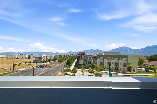 5091 W DAYBREAK PKWY, South Jordan, UT 84009