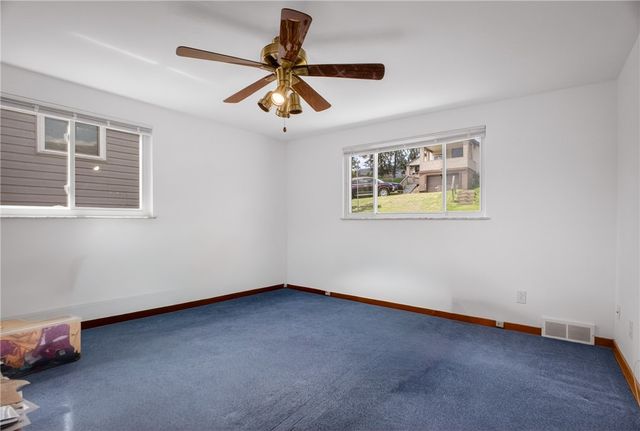 616 LAURA AVENUE, West Mifflin, PA 15122