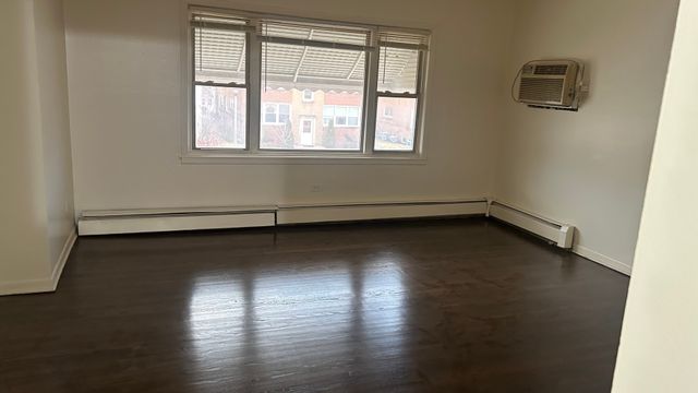 9010 BRONX Avenue, Skokie, IL 60077