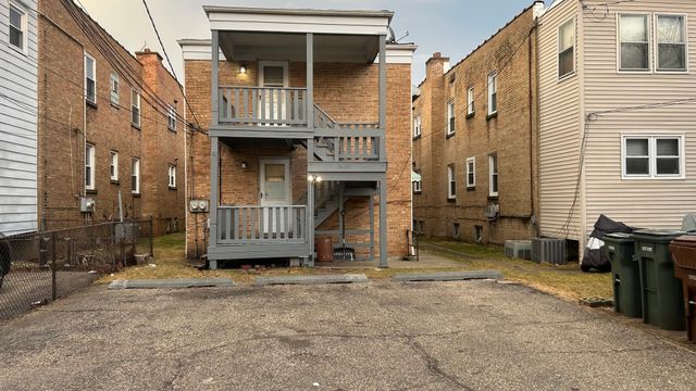 9010 BRONX Avenue, Skokie, IL 60077