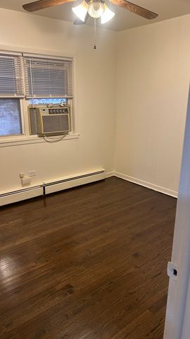 9010 BRONX Avenue, Skokie, IL 60077