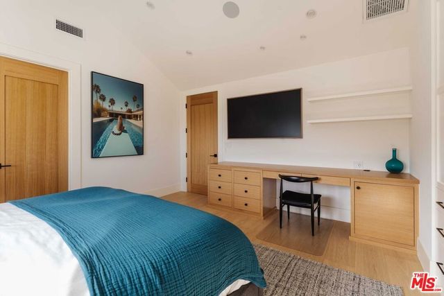 17609 Camino De Yatasto, Pacific Palisades, CA 90272