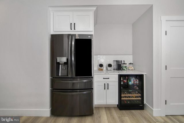 17 BISHOP AVE, Berlin, NJ 08009