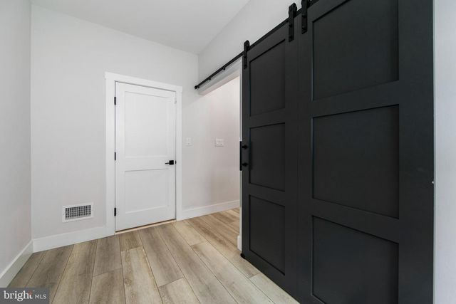 17 BISHOP AVE, Berlin, NJ 08009