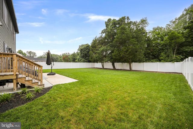 17 BISHOP AVE, Berlin, NJ 08009