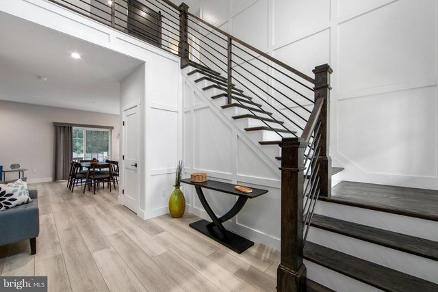 17 BISHOP AVE, Berlin, NJ 08009