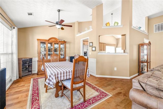 285 Meadowcreek Drive, Jefferson, GA 30549