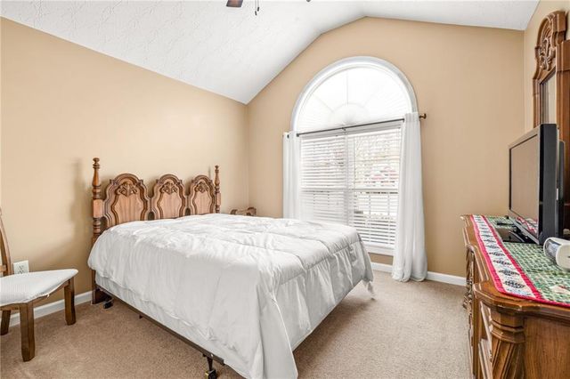 285 Meadowcreek Drive, Jefferson, GA 30549