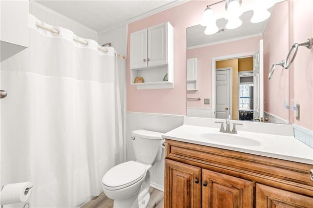 285 Meadowcreek Drive, Jefferson, GA 30549