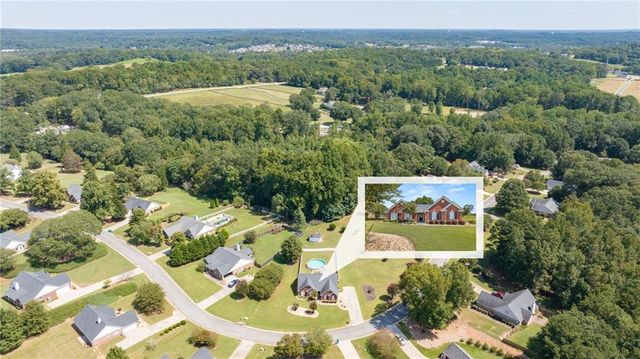 285 Meadowcreek Drive, Jefferson, GA 30549