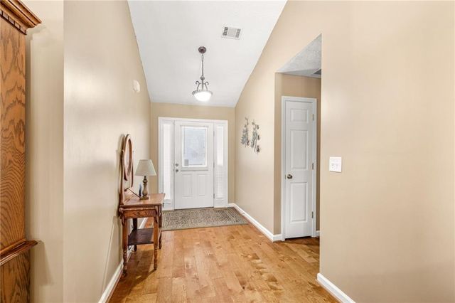 285 Meadowcreek Drive, Jefferson, GA 30549