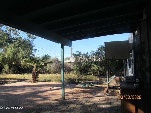 2709 N Alvernon Way, Tucson, AZ 85712