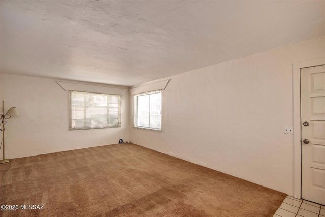 2709 N Alvernon Way, Tucson, AZ 85712