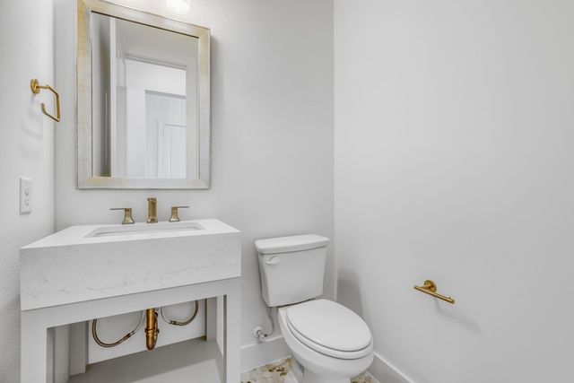 1421 Hidden Cove Drive, Lakewood Village, TX 75068