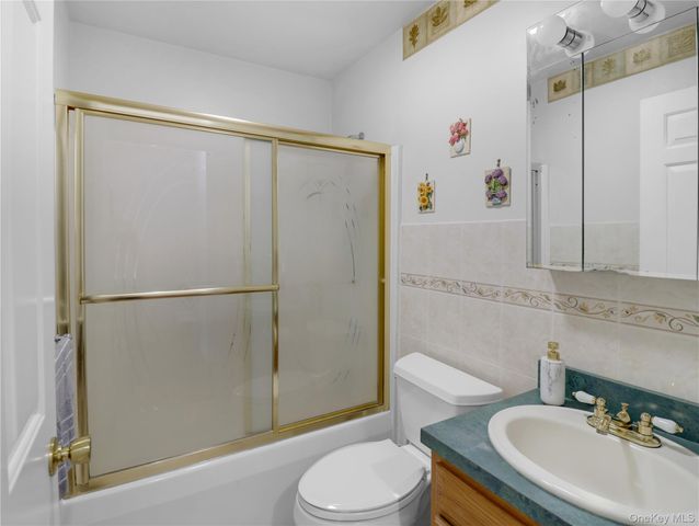 69 Leif Boulevard, Congers, NY 10920