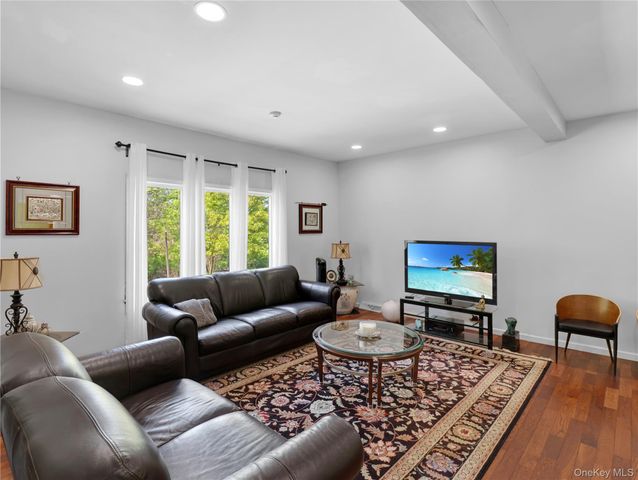 69 Leif Boulevard, Congers, NY 10920