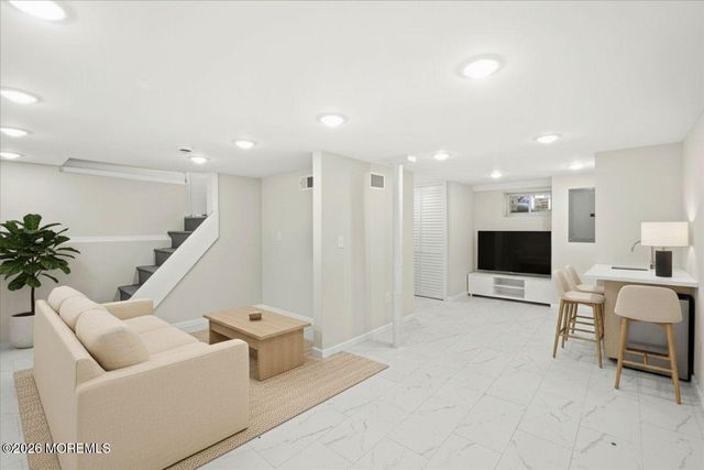 20 Elston Street, Bloomfield, NJ 07003