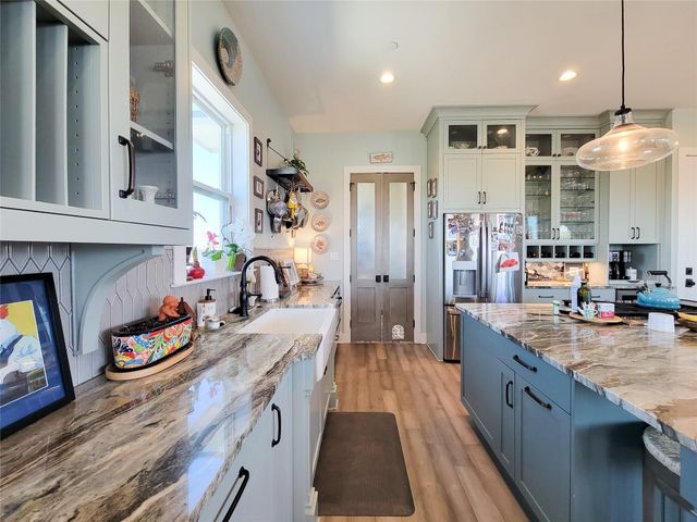 1001 Bamar Lane, Galveston, TX 77554