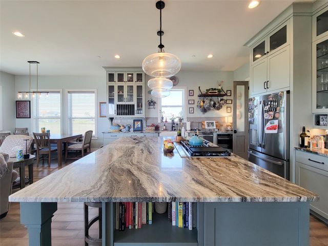 1001 Bamar Lane, Galveston, TX 77554