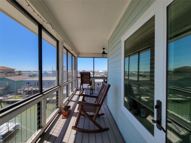 1001 Bamar Lane, Galveston, TX 77554