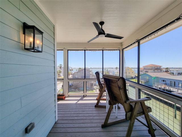 1001 Bamar Lane, Galveston, TX 77554