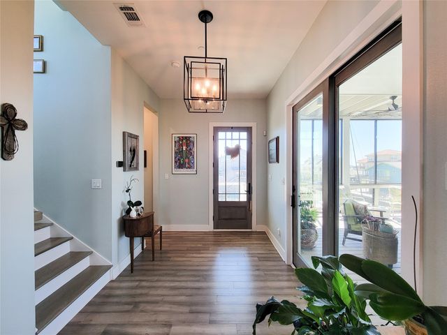 1001 Bamar Lane, Galveston, TX 77554