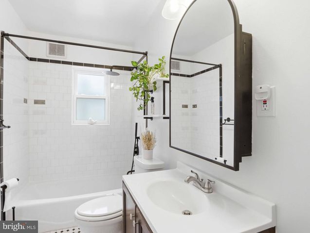 5507 GALLATIN ST, Hyattsville, MD 20781