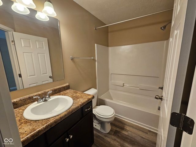 4085 Lassen Lane, Indianapolis, IN 46235