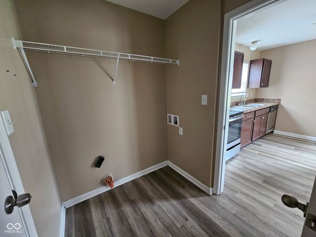 4085 Lassen Lane, Indianapolis, IN 46235