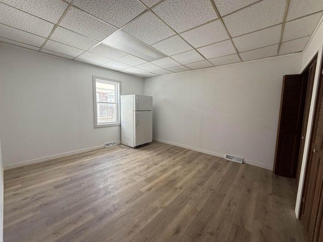 313 E CENTER STREET, Shawano, WI 54166