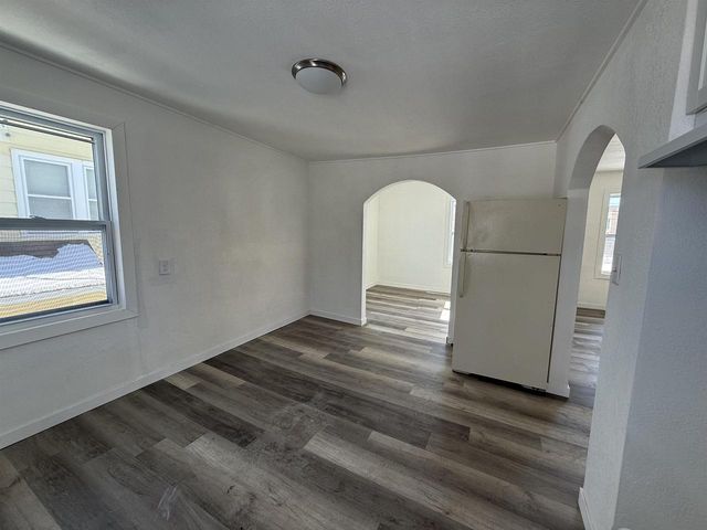 313 E CENTER STREET, Shawano, WI 54166