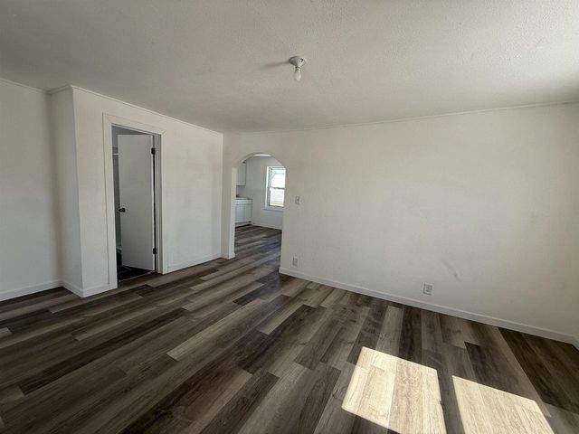 313 E CENTER STREET, Shawano, WI 54166