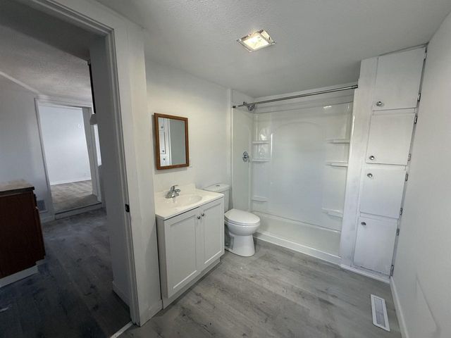 313 E CENTER STREET, Shawano, WI 54166