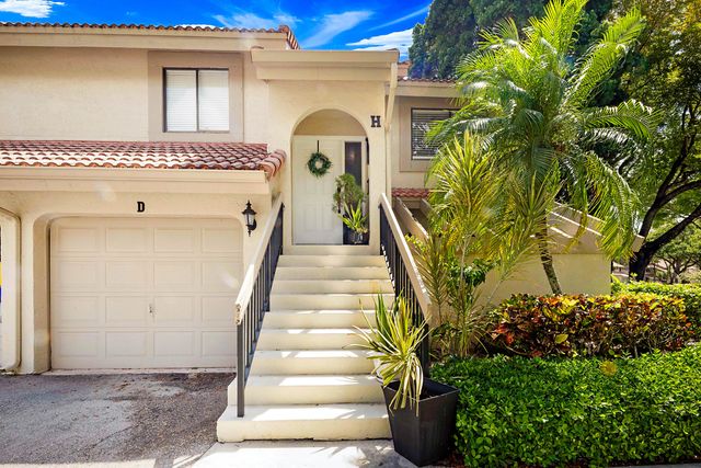 5590 Coach House Circle H, Boca Raton, FL 33486