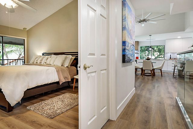 5590 Coach House Circle H, Boca Raton, FL 33486