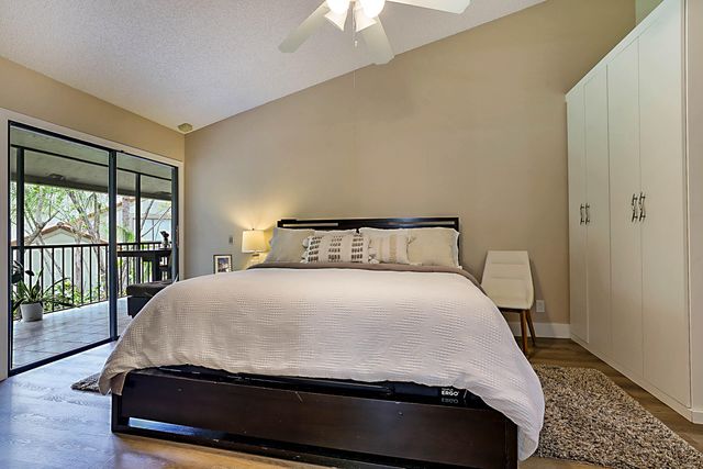 5590 Coach House Circle H, Boca Raton, FL 33486