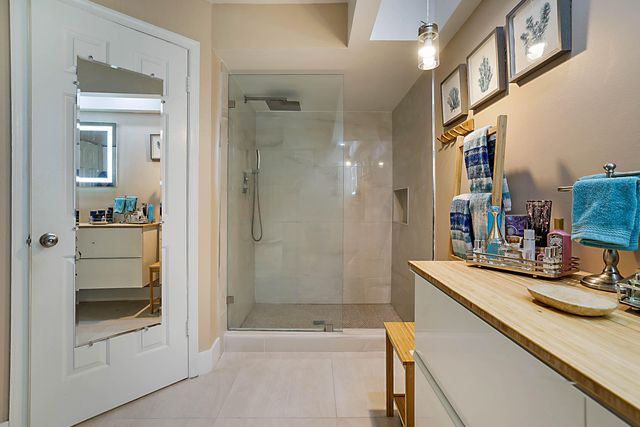 5590 Coach House Circle H, Boca Raton, FL 33486