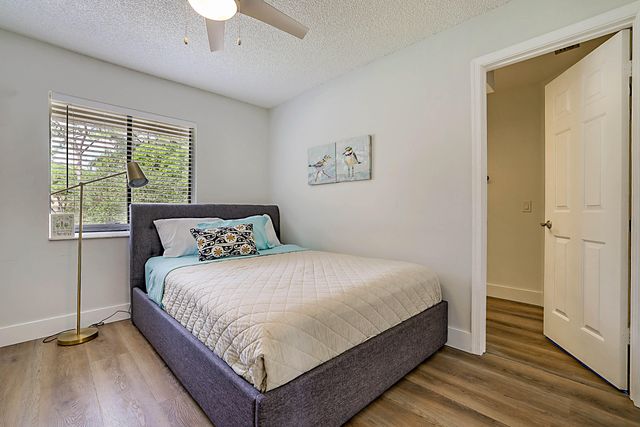 5590 Coach House Circle H, Boca Raton, FL 33486