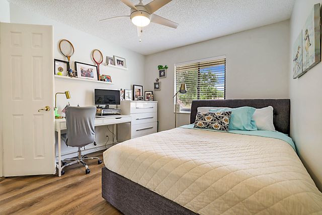 5590 Coach House Circle H, Boca Raton, FL 33486
