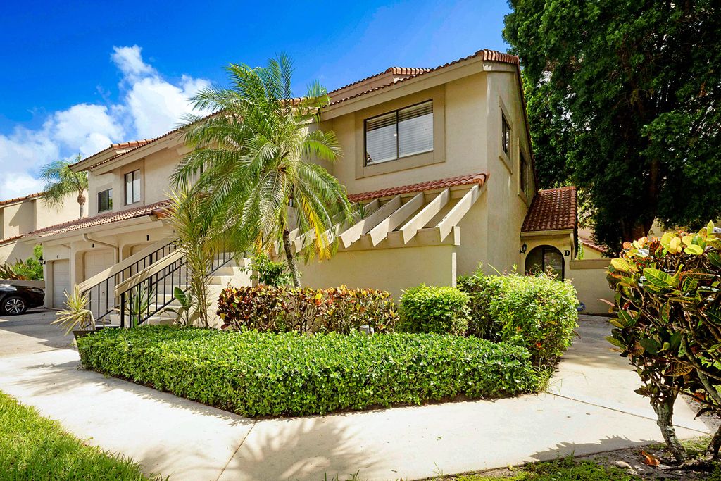 5590 Coach House Circle H, Boca Raton, FL 33486