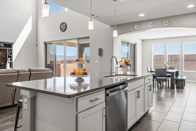 3122 Tess Court NE, Rio Rancho, NM 87144