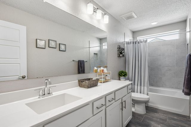 3122 Tess Court NE, Rio Rancho, NM 87144