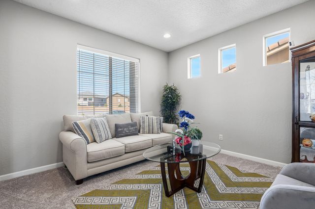 3122 Tess Court NE, Rio Rancho, NM 87144